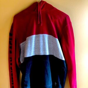 American Eagle Men’s red white and blue sweatshirt